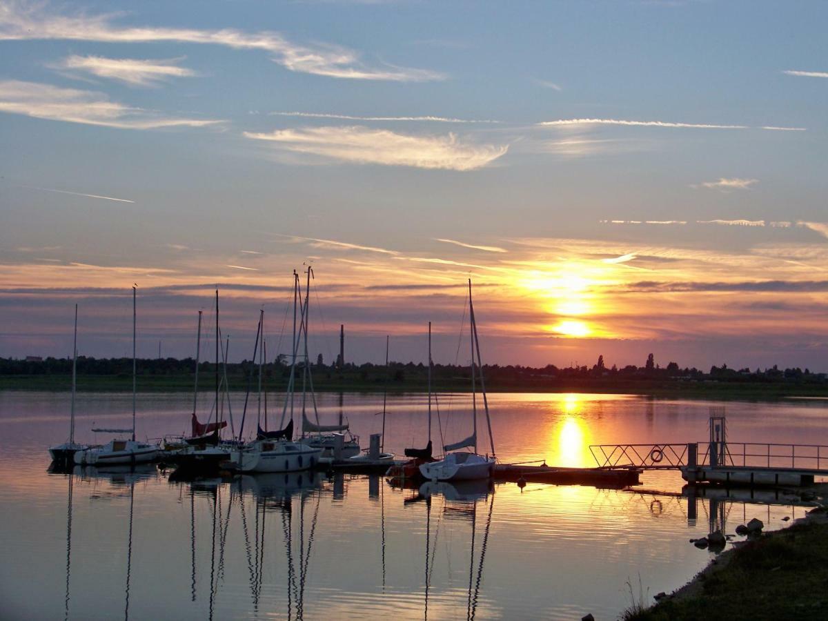Pool & Lake Holiday Home Markkleeberg Zewnętrze zdjęcie